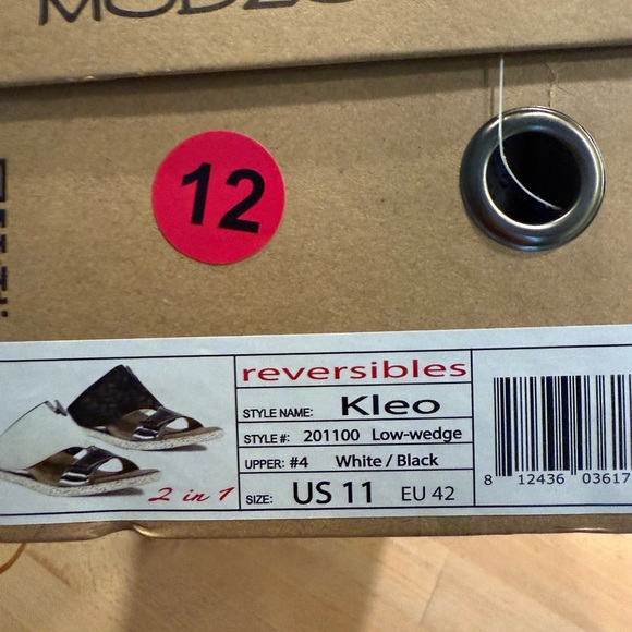 Modzori Klein Reversible Sandal Black/White Women’s 11 NEW - Picture 5 of 7